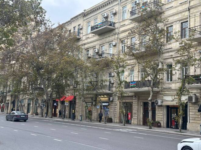 Продаётся 3-комн. вторичка 77 м², м. Сахил, photo 4 from 19