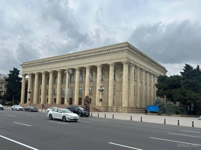 Продаётся 3-комн. вторичка 77 м², м. Сахил, photo 3 from 19