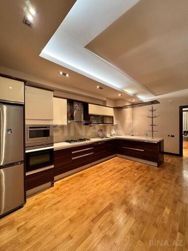 Продаётся 4-комн. новостройка 212 м², м. Элмляр Академиясы, photo 5 from 18