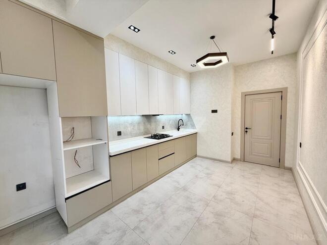 Продаётся 2-комн. новостройка 76 м², м. Кара Караев, photo 3 from 14