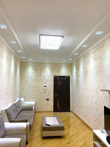 Продаётся 2-комн. вторичка 65 м², м. Низами, photo 13 from 20