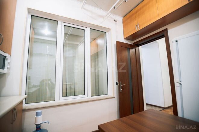 Сдаётся 3-комн. офис 60 м², м. Ичеришехер, photo 8 from 12