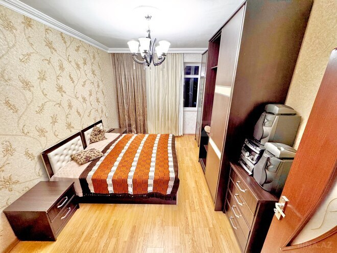 Satılır 3 otaqlı köhnə tikili 85 m², Qara Qarayev m., photo 12 from 32