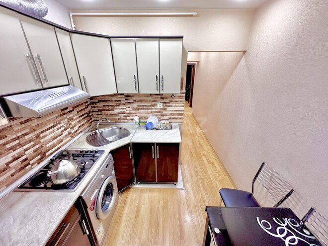 Satılır 3 otaqlı köhnə tikili 85 m², Qara Qarayev m., photo 23 from 32