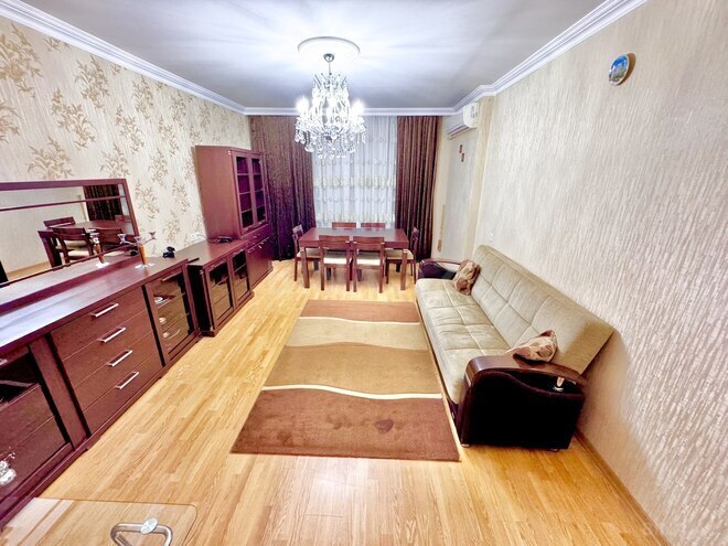 Satılır 3 otaqlı köhnə tikili 85 m², Qara Qarayev m., photo 24 from 32