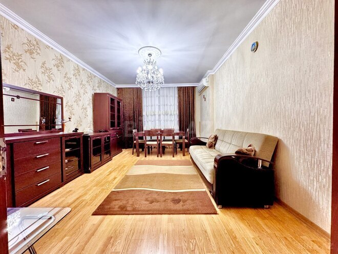 Satılır 3 otaqlı köhnə tikili 85 m², Qara Qarayev m., photo 21 from 32