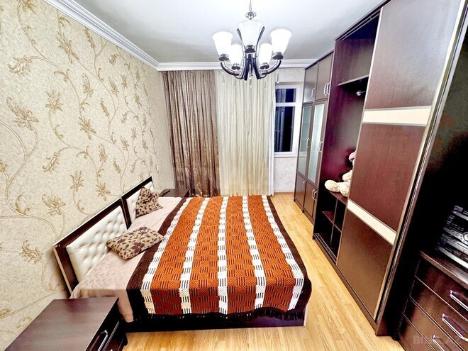 Satılır 3 otaqlı köhnə tikili 85 m², Qara Qarayev m., photo 16 from 32