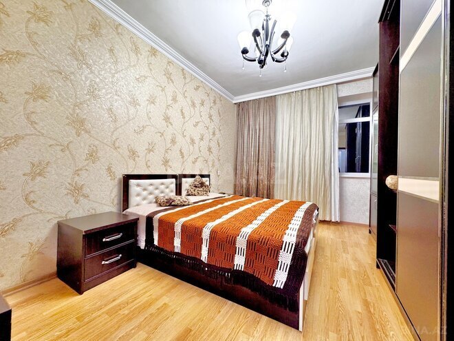 Satılır 3 otaqlı köhnə tikili 85 m², Qara Qarayev m., photo 15 from 32