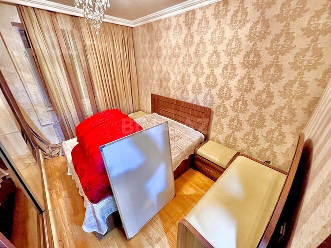 Satılır 3 otaqlı köhnə tikili 85 m², Qara Qarayev m., photo 11 from 32