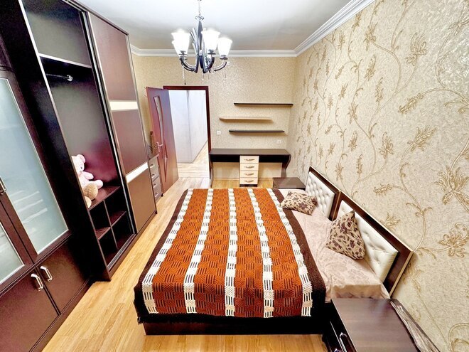Satılır 3 otaqlı köhnə tikili 85 m², Qara Qarayev m., photo 13 from 32
