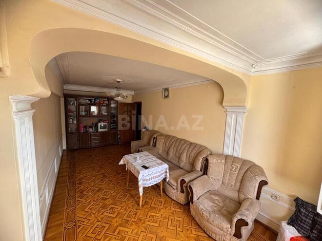 Продаётся 3-комн. вторичка 80 м², м. Кара Караев, photo 3 from 19