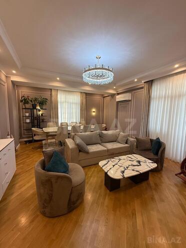 Продаётся 4-комн. новостройка 180 м², м. Халглар Достлугу, photo 1 from 16