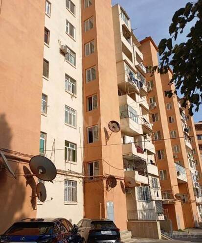 Продаётся 3-комн. вторичка 70 м², м. Ази Асланов, photo 1 from 10