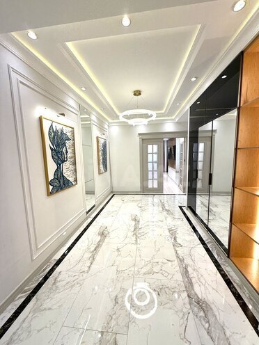Сдаётся 3-комн. новостройка 130 м², м. Нариман Нариманов, photo 1 from 19