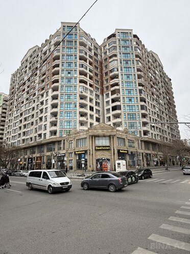 Сдаётся 3-комн. новостройка 130 м², м. Нариман Нариманов, photo 17 from 19