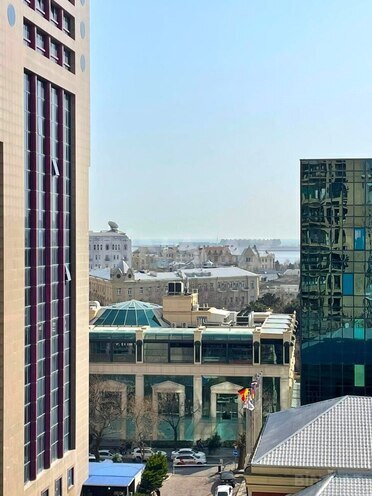Satılır 4 otaqlı yeni tikili 186 m², Sahil m., photo 25 from 27