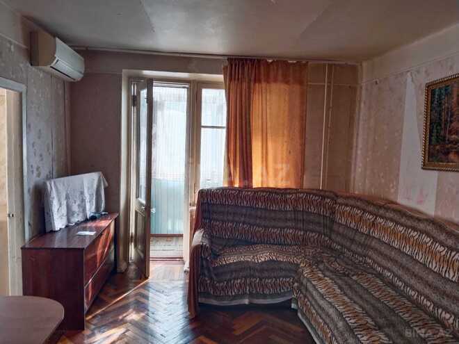 Продаётся 2-комн. вторичка 32 м², м. Элмляр Академиясы, photo 1 from 6