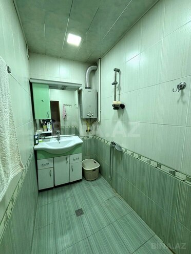 Satılır 4 otaqlı köhnə tikili 110 m², İnşaatçılar m., photo 16 from 20