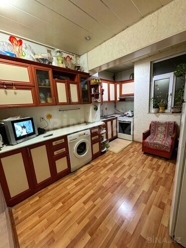 Satılır 4 otaqlı köhnə tikili 110 m², İnşaatçılar m., photo 12 from 20