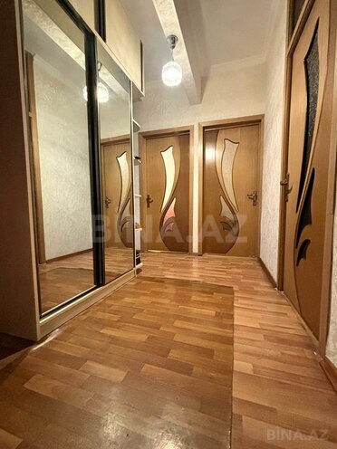Satılır 4 otaqlı köhnə tikili 110 m², İnşaatçılar m., photo 18 from 20