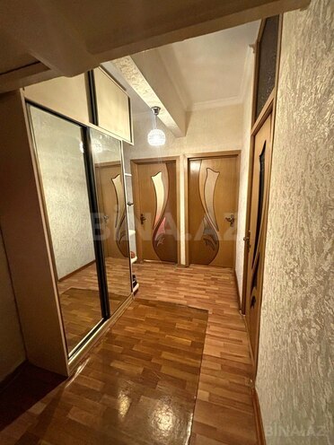 Satılır 4 otaqlı köhnə tikili 110 m², İnşaatçılar m., photo 1 from 20