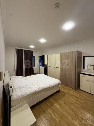 İcarəyə verilir 4 otaqlı yeni tikili 220 m², 28 May m., photo 13 from 22