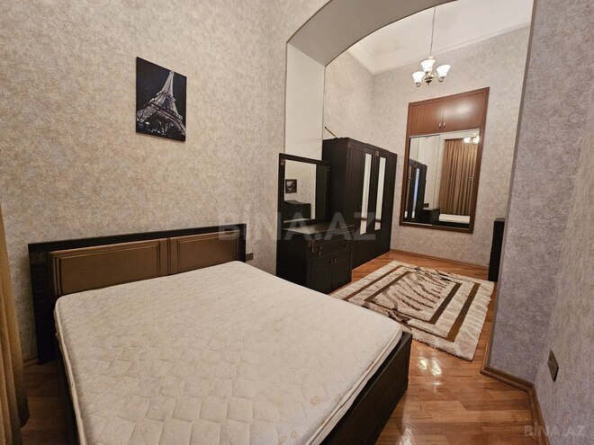 Сдаётся 3-комн. вторичка 120 м², м. Ичеришехер, photo 7 from 16