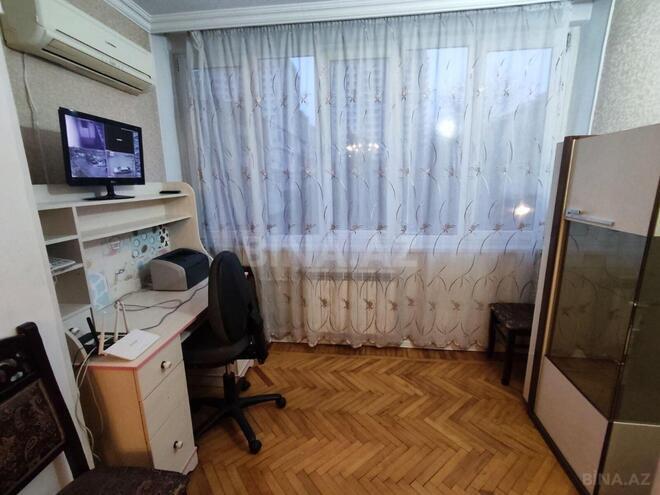 Продаётся 3-комн. вторичка 70 м², м. Элмляр Академиясы, photo 12 from 17