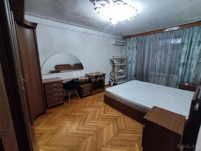 Продаётся 3-комн. вторичка 70 м², м. Элмляр Академиясы, photo 10 from 17