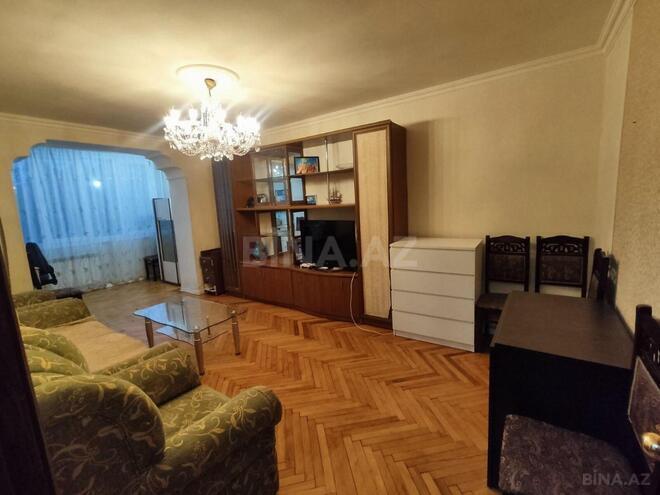 Продаётся 3-комн. вторичка 70 м², м. Элмляр Академиясы, photo 6 from 17