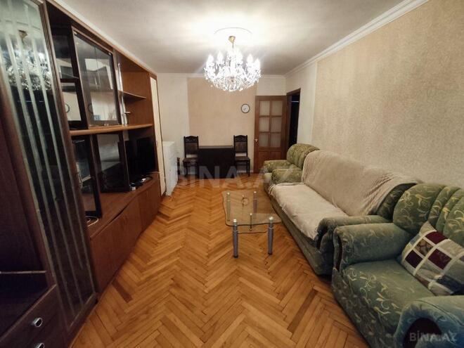 Продаётся 3-комн. вторичка 70 м², м. Элмляр Академиясы, photo 13 from 17