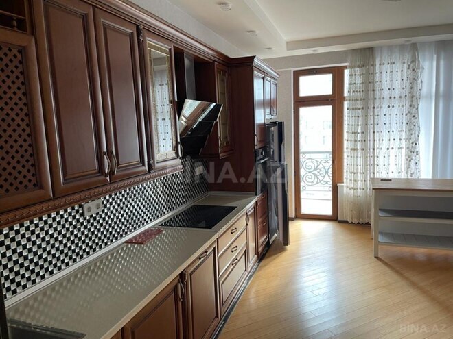 İcarəyə verilir 4 otaqlı yeni tikili 160 m², 28 May m., photo 8 from 15