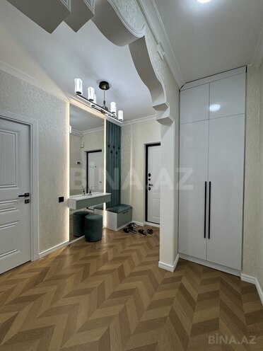 Продаётся 3-комн. вторичка 75 м², Хатаинский р., photo 1 from 21