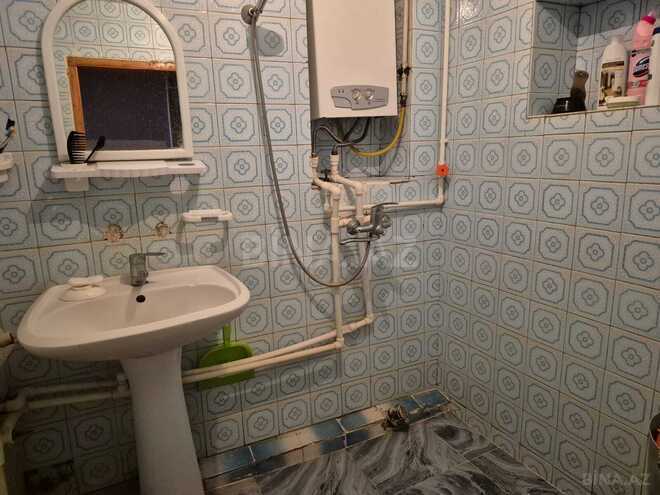 Satılır 3 otaqlı köhnə tikili 85 m², Qara Qarayev m., photo 9 from 11