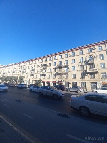 Продаётся 3-комн. вторичка 90 м², м. Низами, photo 28 from 29