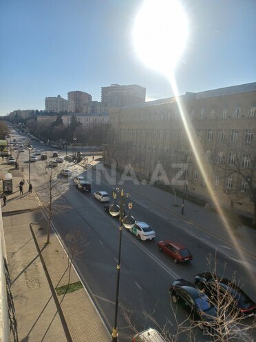 Продаётся 3-комн. вторичка 90 м², м. Низами, photo 19 from 29