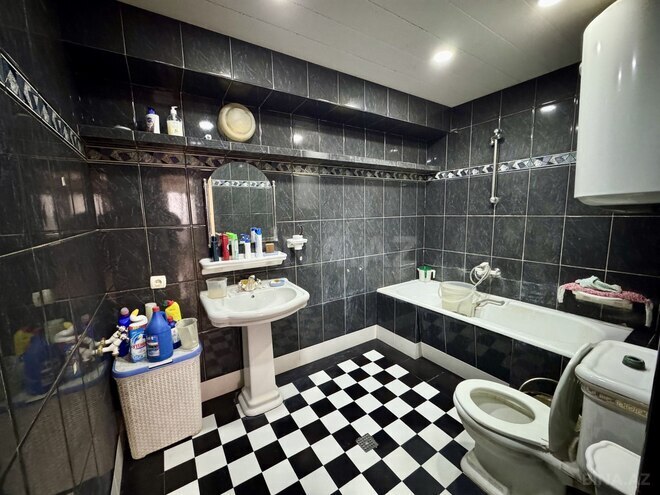 Satılır 3 otaqlı köhnə tikili 120 m², Nizami m., photo 12 from 22