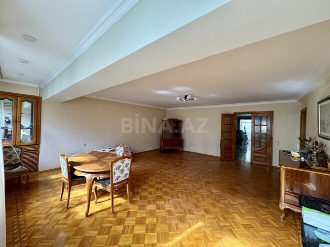 Satılır 3 otaqlı köhnə tikili 120 m², Nizami m., photo 6 from 22
