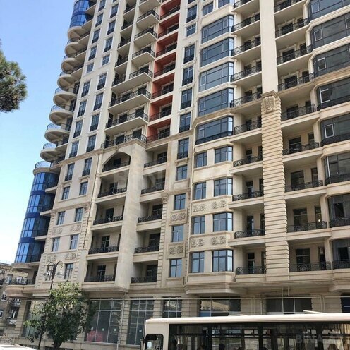 Продаётся 3-комн. новостройка 172 м², м. Элмляр Академиясы, photo 3 from 11