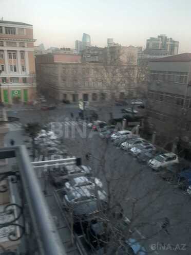 Satılır 3 otaqlı köhnə tikili 85 m², Sahil m., photo 4 from 12