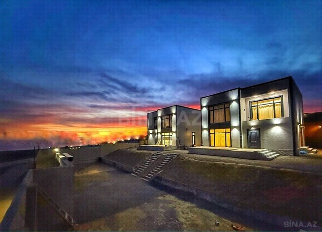 Satılır 8 otaqlı həyət evi/bağ evi 400 m², Novxanı q., photo 1 from 24