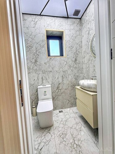 Satılır 8 otaqlı həyət evi/bağ evi 400 m², Novxanı q., photo 21 from 24