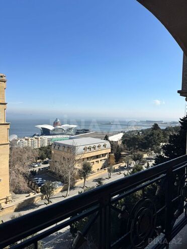 Продаётся 3-комн. вторичка 72 м², м. Ичеришехер, photo 5 from 17