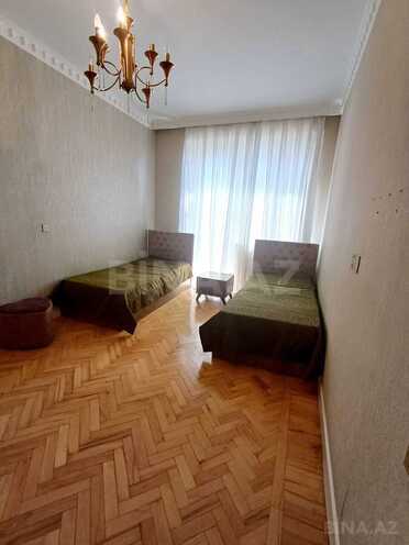 İcarəyə verilir 3 otaqlı köhnə tikili 130 m², 28 May m., photo 11 from 16