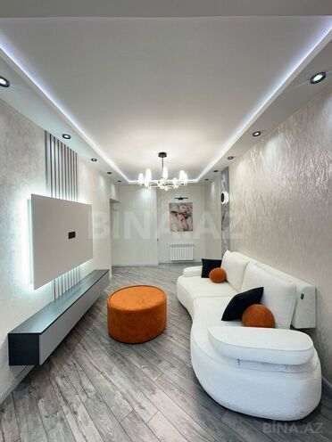 Продаётся 3-комн. вторичка 80 м², м. Ази Асланов, photo 3 from 16