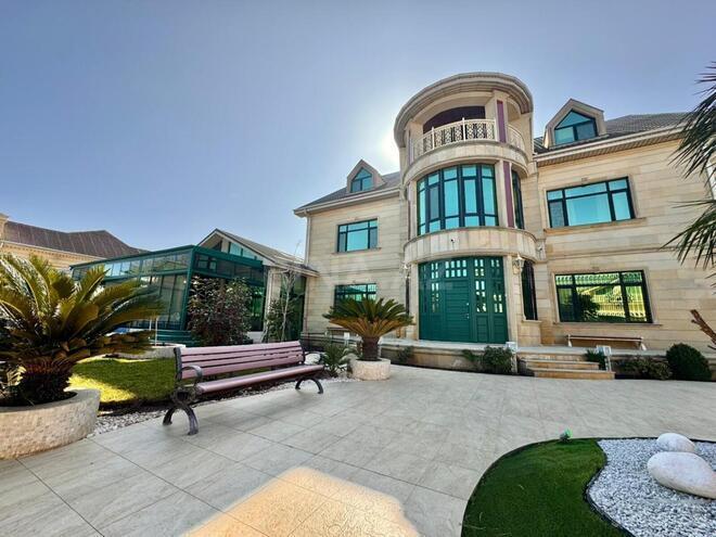 Продаётся 14-комн. дом/дача 1 875 м², пос. Новханы, photo 1 from 32