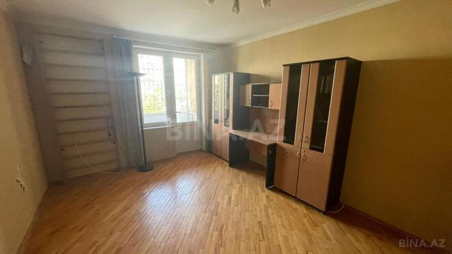Продаётся 3-комн. вторичка 65 м², м. Иншаатчылар, photo 3 from 19