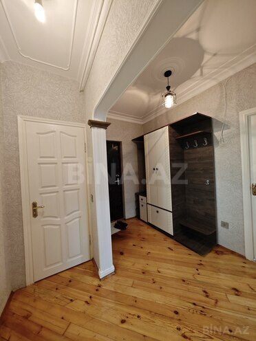 Satılır 3 otaqlı köhnə tikili 75 m², Bakıxanov q., photo 11 from 19