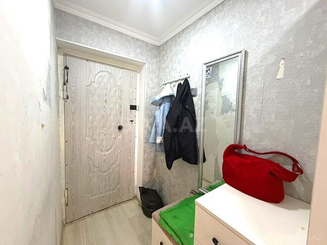 Продаётся 2-комн. вторичка 30 м², м. Кара Караев, photo 12 from 17