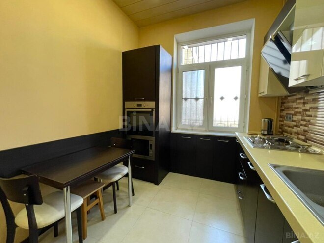 İcarəyə verilir 3 otaqlı köhnə tikili 90 m², 28 May m., photo 13 from 17